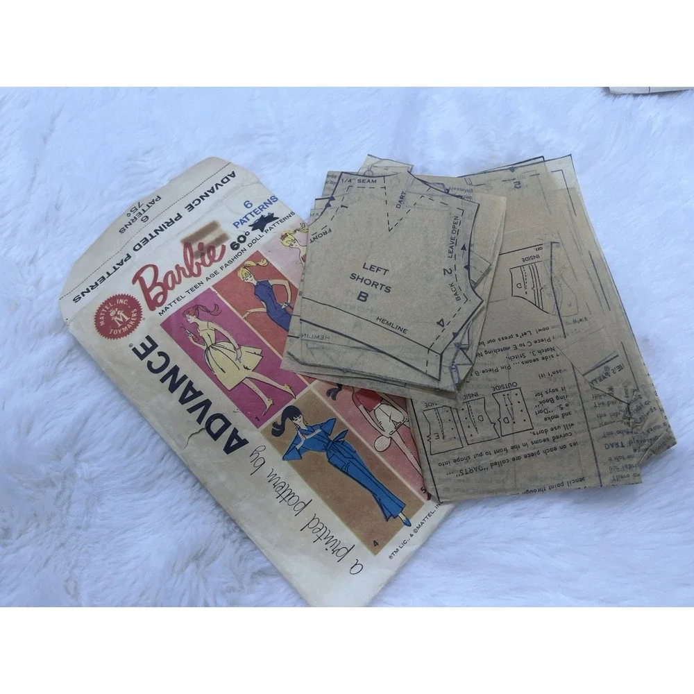 Vtg 1960s Barbie Clothing Fabric Panel And Simplicity Patterns 11-12